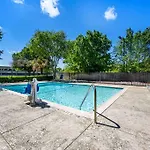 Suburban Studios Houston North I-45 