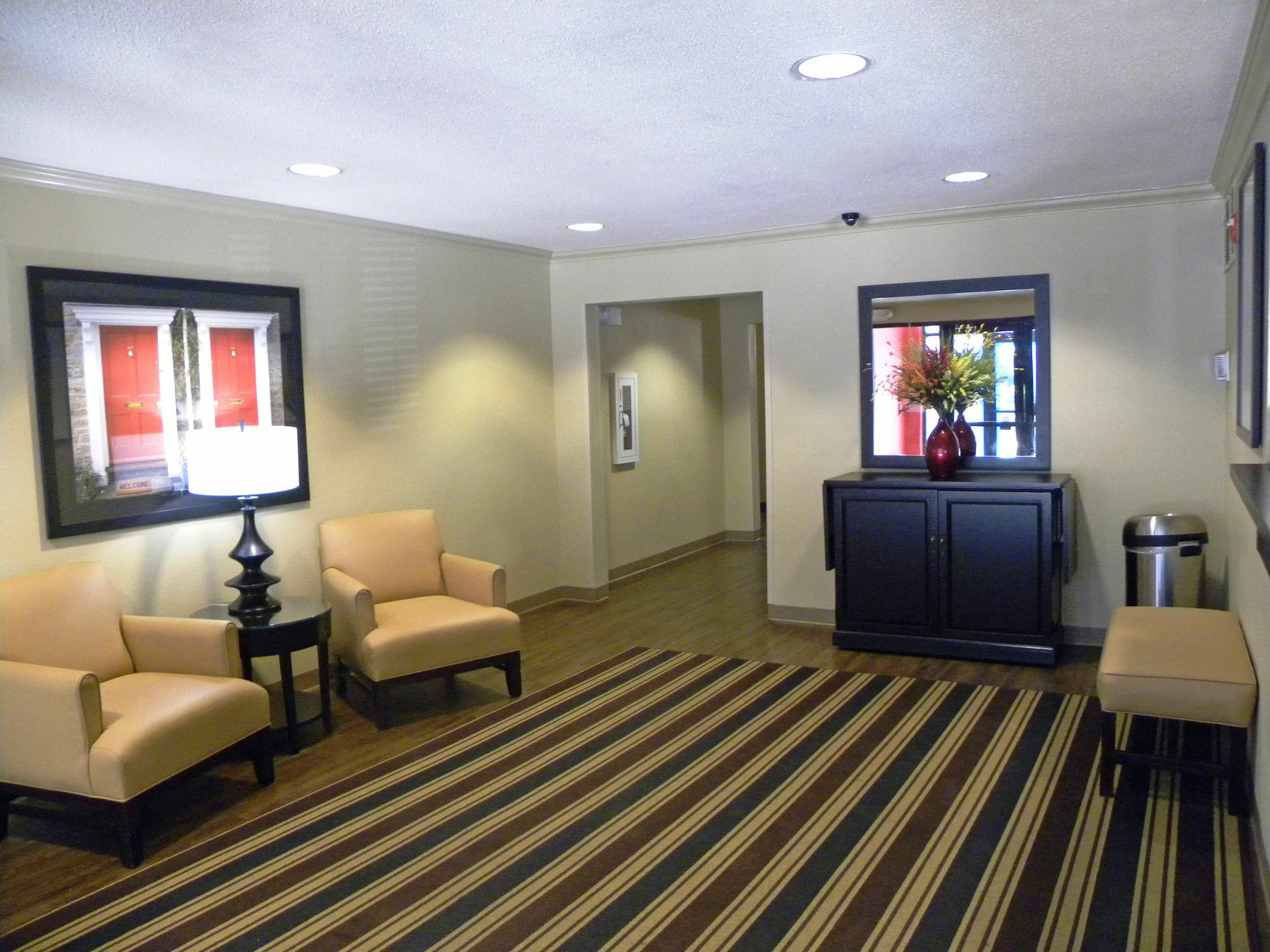 Hotel Suburban North I-45 2*